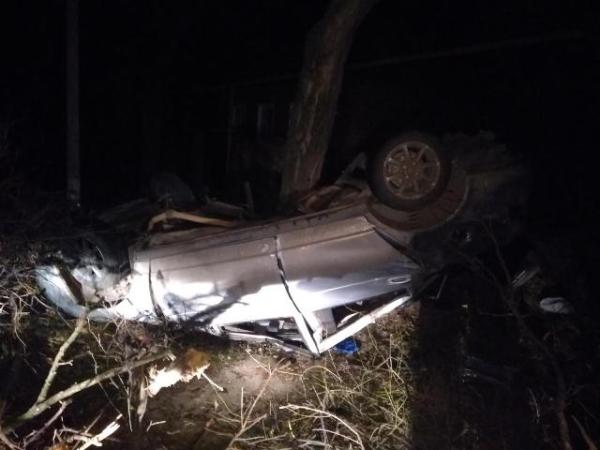 В селе Дивное перевернулась «Приора», люди чудом выжили